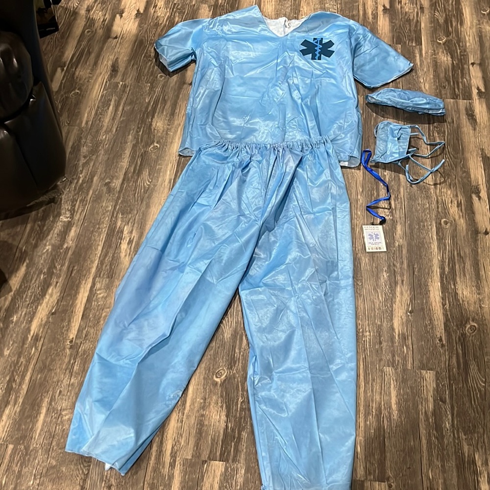 Doctor surgeon Halloween costume